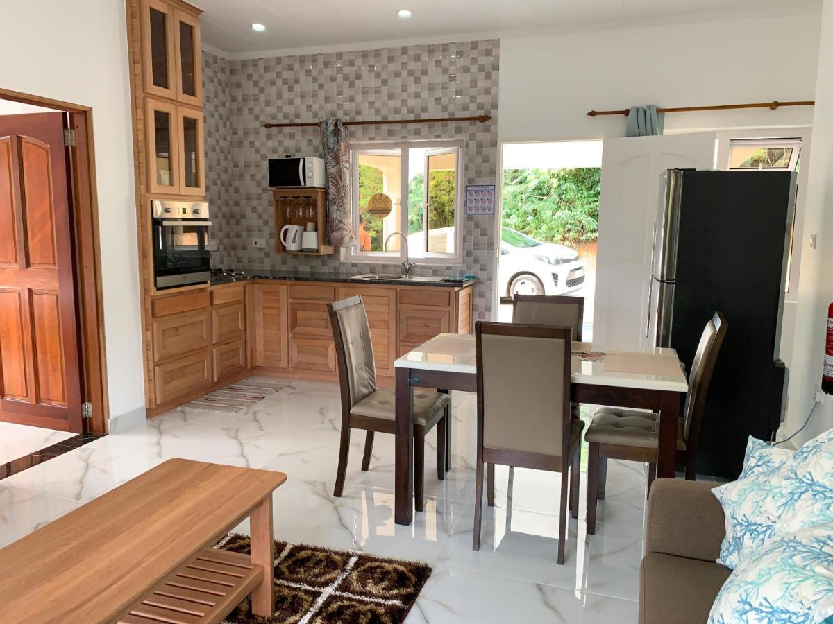 Cam Getaway Villa Anse la blague Exterior foto